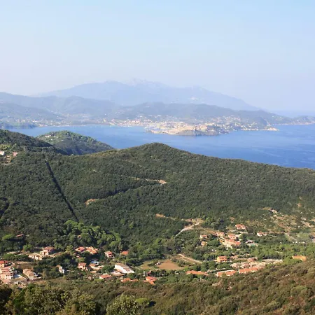 Locazione Turistica Altaluna.10 Апартаменты *